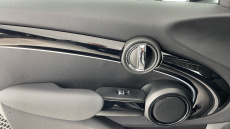 MINI Hatchback 1.5 Cooper Classic Premium 5dr Auto Petrol Hatchback